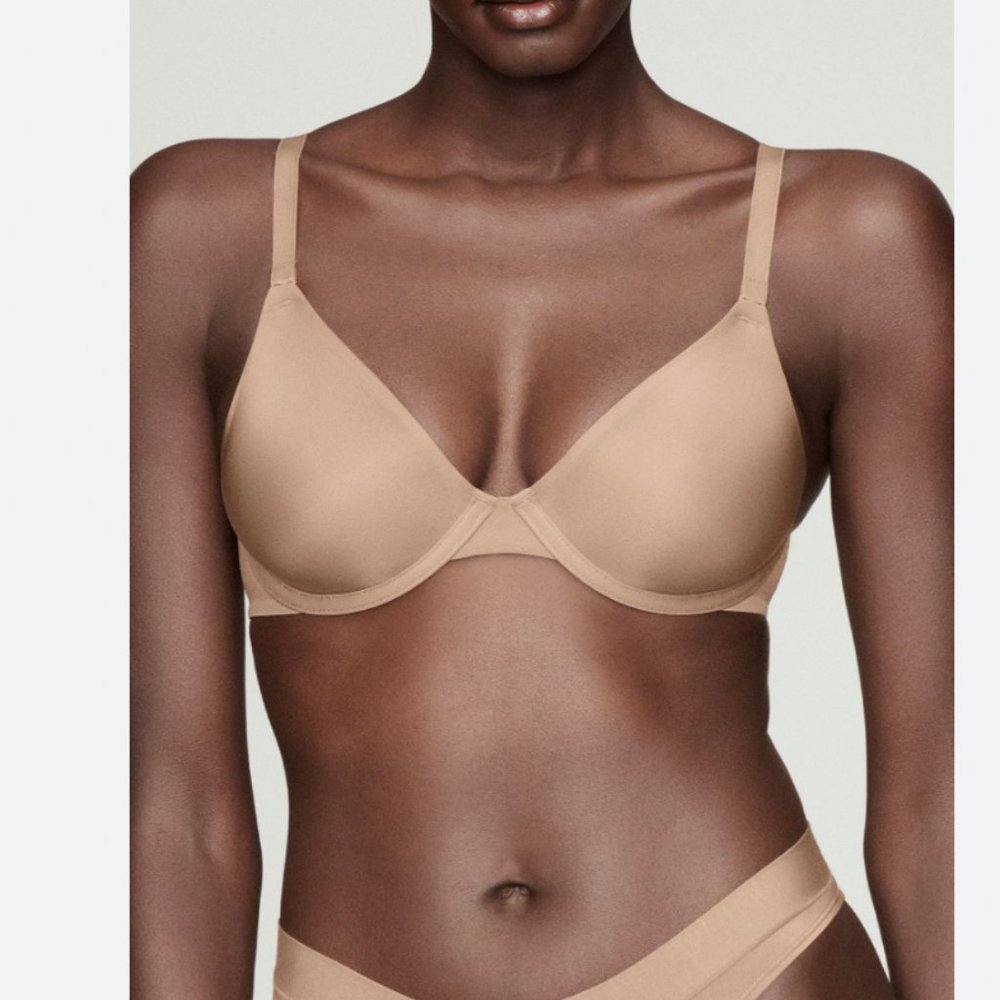 CUUP  The Triangle in Taupe size 30D